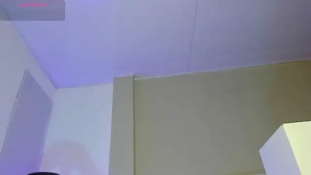 Snapshot of SofiaBrouw chatting on 10-31-25, 01:01 SofiaBrouw online show from 10-31-25, 01:01