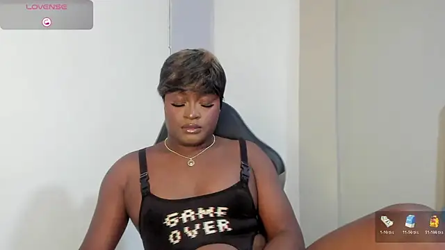 Snapshot of SofiaBrouw chatting on 01-16-26, 12:42 SofiaBrouw online show from 01-16-26, 12:42