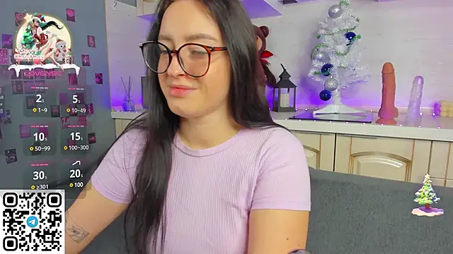 Snapshot of Kruela_Eva chatting on 12-27-24, 11:42 Kruela Eva online show from 12-27-24, 11:42