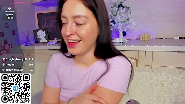 Snapshot of Kruela_Eva chatting on 01-10-25, 02:35 Kruela Eva online show from 01-10-25, 02:35