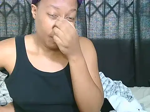 DIRTYTALKINQUEEN online show from 03-02-25, 01:05