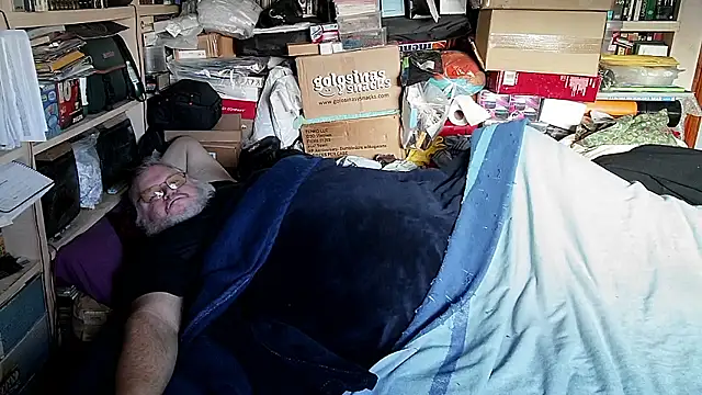 hadeszeuss2 online show from 01-12-26, 02:55