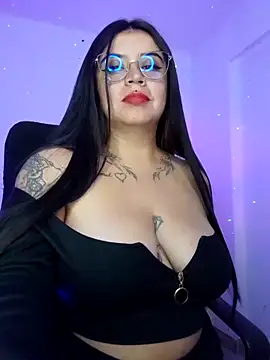 Snapshot of Devilsweet17 chatting on 02-01-25, 12:51 Devilsweet17 online show from 02-01-25, 12:51