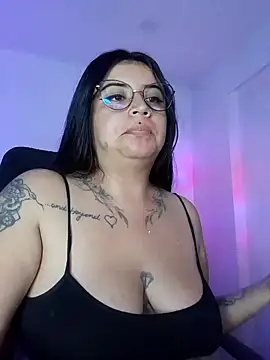 Snapshot of Devilsweet17 chatting on 02-02-25, 03:10 Devilsweet17 online show from 02-02-25, 03:10