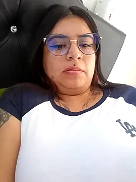 Snapshot of Devilsweet17 chatting on 02-02-25, 03:07 Devilsweet17 online show from 02-02-25, 03:07