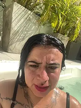 Snapshot of Devilsweet17 chatting on 03-08-25, 03:02 Devilsweet17 online show from 03-08-25, 03:02