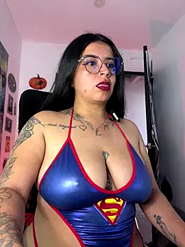 Snapshot of Devilsweet17 chatting on 10-15-25, 09:04 Devilsweet17 online show from 10-15-25, 09:04