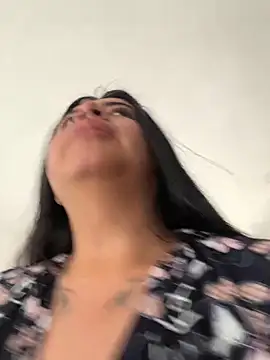 Snapshot of Devilsweet17 chatting on 10-26-25, 02:23 Devilsweet17 online show from 10-26-25, 02:23