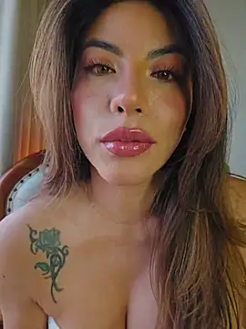 Karen San Miguel online show from 12-15-25, 10:25