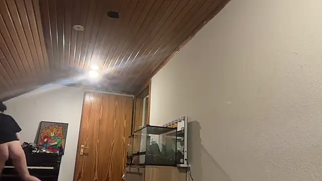 JeSuisUnTapin online show from 04-19-26, 07:16