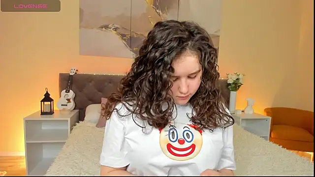 Snapshot of Ariella_Sol chatting on 02-03-25, 01:09 Ariella Sol online show from 02-03-25, 01:09