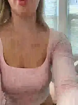 Snapshot of LoveShae_ chatting on 11-05-25, 04:40 LoveShae online show from 11-05-25, 04:40