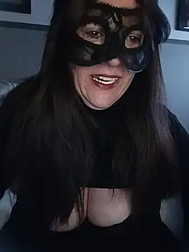 Snapshot of 23Milly chatting on 02-11-25, 08:05 23Milly online show from 02-11-25, 08:05