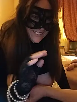 Snapshot of 23Milly chatting on 02-16-25, 05:37 23Milly online show from 02-16-25, 05:37