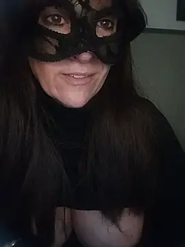 Snapshot of 23Milly chatting on 02-26-25, 08:37 23Milly online show from 02-26-25, 08:37