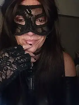 Snapshot of 23Milly chatting on 09-16-25, 08:04 23Milly online show from 09-16-25, 08:04