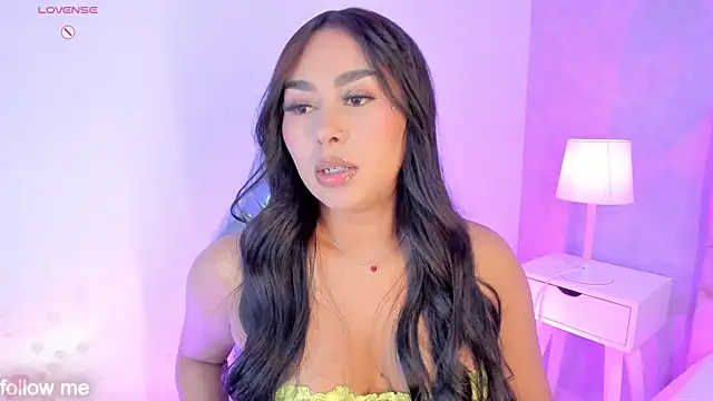 Cameliaa Smiith online show from 04-18-26, 04:49