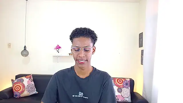 maiki18  online show from 03-03-25, 01:42