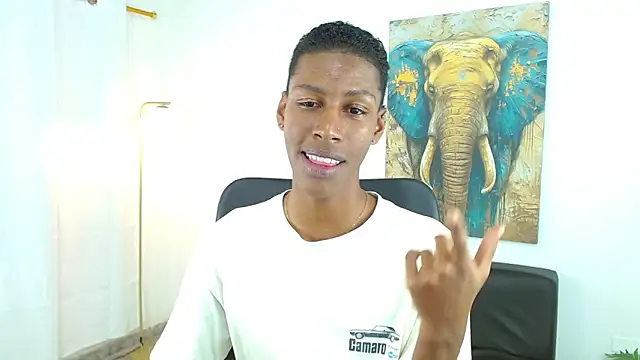 maiki18  online show from 11-07-25, 08:53