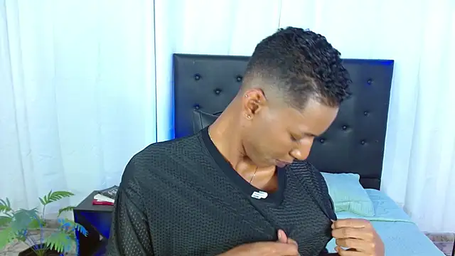 maiki18  online show from 03-05-26, 08:38