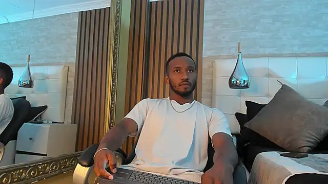 JamesParck online show from 04-09-26, 07:41