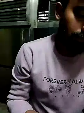 Snapshot of rayhan085 chatting on 12-28-24, 11:30 rayhan085 online show from 12-28-24, 11:30