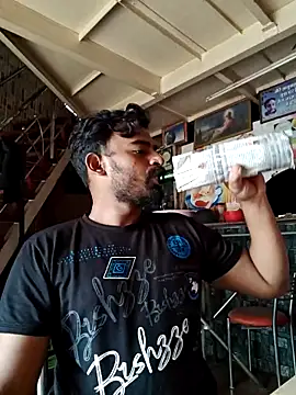 Snapshot of rayhan085 chatting on 09-16-25, 08:26 rayhan085 online show from 09-16-25, 08:26