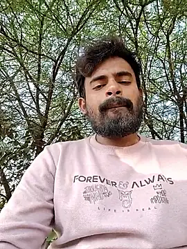 Snapshot of rayhan085 chatting on 12-15-25, 09:02 rayhan085 online show from 12-15-25, 09:02