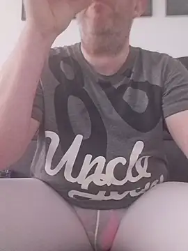 ShyBoy1982 online show from 11-06-25, 01:12