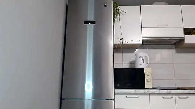 SierraSky  online show from 03-07-26, 06:16