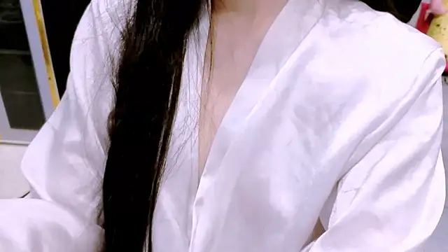 Snapshot of Martha_99 chatting on 11-08-25, 04:34 Martha 99 online show from 11-08-25, 04:34