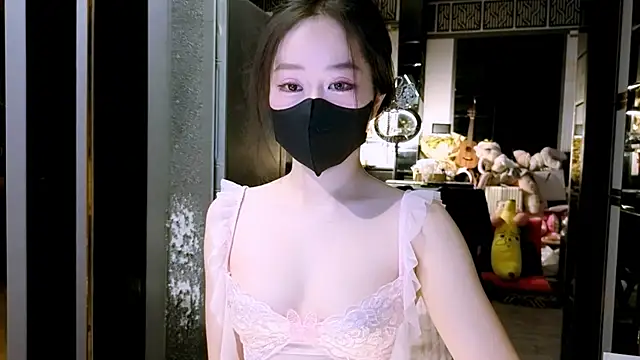 Snapshot of Martha_99 chatting on 11-16-25, 04:29 Martha 99 online show from 11-16-25, 04:29