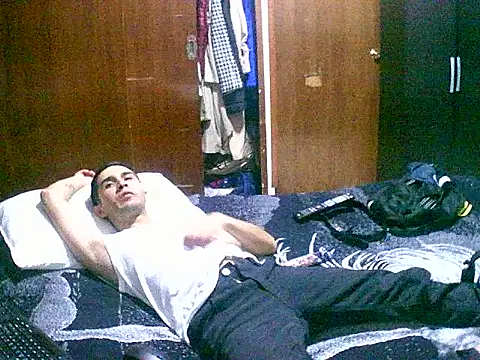 Snapshot of jperezofficial1 chatting on 09-12-25, 08:36 jperezofficial1 online show from 09-12-25, 08:36