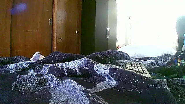 Snapshot of jperezofficial1 chatting on 09-15-25, 05:57 jperezofficial1 online show from 09-15-25, 05:57