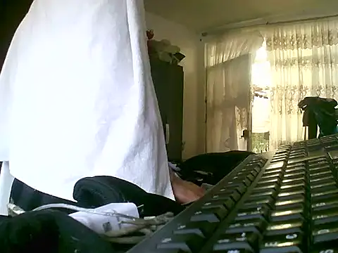 Snapshot of jperezofficial1 chatting on 09-17-25, 02:02 jperezofficial1 online show from 09-17-25, 02:02