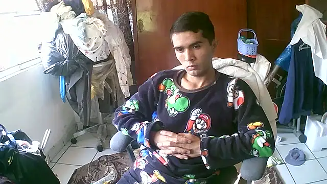 Snapshot of jperezofficial1 chatting on 10-17-25, 03:14 jperezofficial1 online show from 10-17-25, 03:14