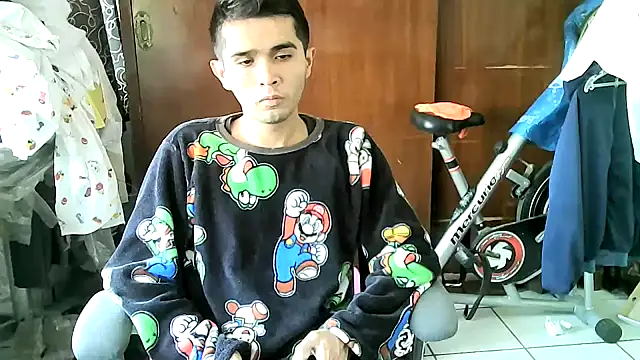 Snapshot of jperezofficial1 chatting on 10-18-25, 05:57 jperezofficial1 online show from 10-18-25, 05:57