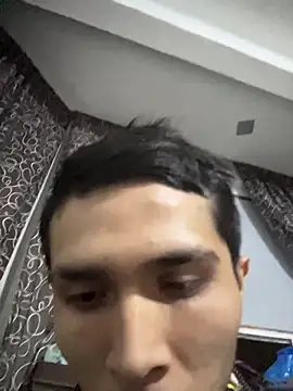 Snapshot of jperezofficial1 chatting on 12-14-25, 04:40 jperezofficial1 online show from 12-14-25, 04:40