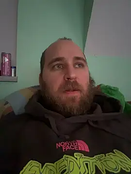 Snapshot of aronion123 chatting on 02-06-26, 09:01 aronion123 online show from 02-06-26, 09:01