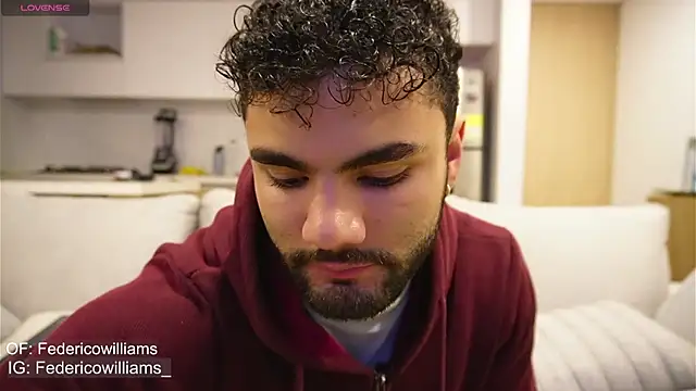 Snapshot of Derek_w chatting on 02-06-25, 06:08 Derek w online show from 02-06-25, 06:08