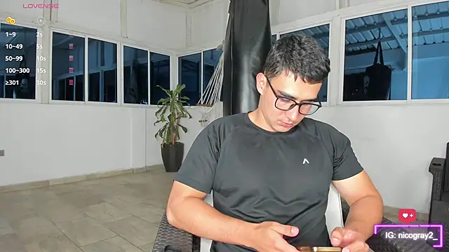 Snapshot of owengray2n chatting on 03-13-25, 01:54 owengray2n online show from 03-13-25, 01:54