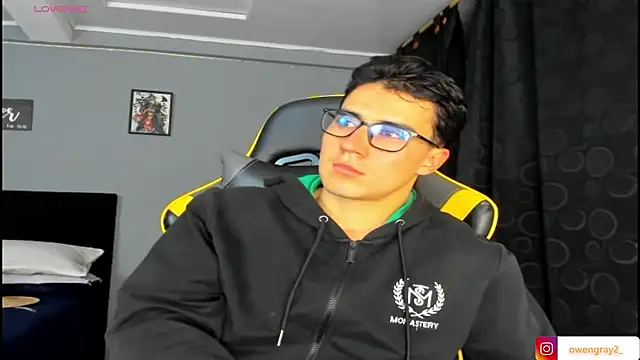 Snapshot of owengray2n chatting on 10-09-25, 01:58 owengray2n online show from 10-09-25, 01:58