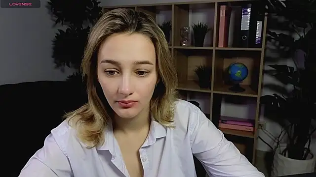 Snapshot of Sinty_Noria chatting on 01-29-25, 01:05 Sinty Noria online show from 01-29-25, 01:05