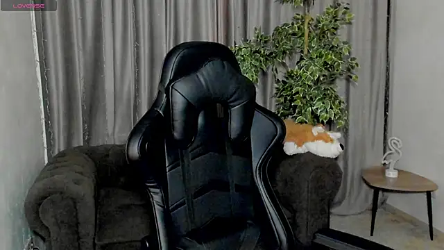 Snapshot of Sinty_Noria chatting on 02-11-25, 01:10 Sinty Noria online show from 02-11-25, 01:10