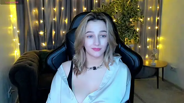 Snapshot of Sinty_Noria chatting on 02-28-25, 04:10 Sinty Noria online show from 02-28-25, 04:10