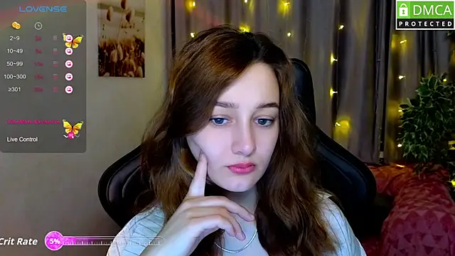 Snapshot of Sinty_Noria chatting on 11-17-25, 01:11 Sinty Noria online show from 11-17-25, 01:11