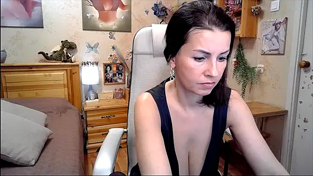 Snapshot of Kendra_Mom chatting on 02-11-26, 09:25 Kendra Mom online show from 02-11-26, 09:25