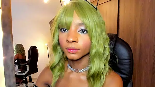 Snapshot of alikahouston4 chatting on 02-01-25, 07:13 alikahouston4 online show from 02-01-25, 07:13