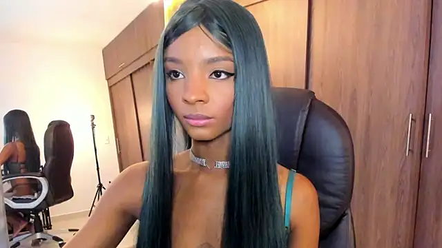 Snapshot of alikahouston4 chatting on 02-13-25, 04:22 alikahouston4 online show from 02-13-25, 04:22