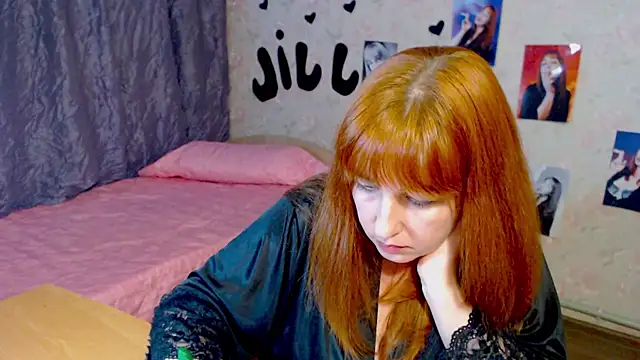Snapshot of JillStevens chatting on 02-06-25, 04:21 JillStevens online show from 02-06-25, 04:21